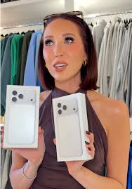 Jaclyn Hill Light for Filming