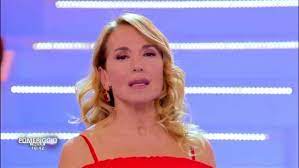 Non c'è mai pace per barbara d'urso, costantemente nell'occhio del ciclone. Sono Malata Barbara D Urso Lo Confessa A Pomeriggio Cinque