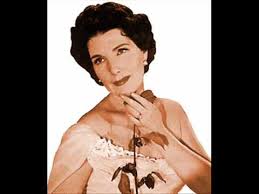 Nació el 16 de agosto de 1884 en guanajuato y sus padres la bautizaron como maría joaquina de la portilla torres. Libertad Lamarque Asi Maria Grever Youtube