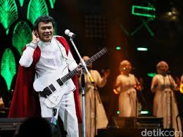 List download lagu karaoke dangdut rhoma irama piano (04:57 min) mp3 link, last update jun 2021. Suka Pop Dan Rock Ini Alasan Rhoma Irama Pilih Tekuni Dangdut