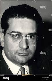 Jacques soustelle Banque de photographies et d'images à haute résolution