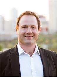 Justin Edington's Instagram, Twitter & Facebook