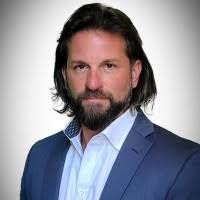 Gary Robles's Instagram, Twitter & Facebook