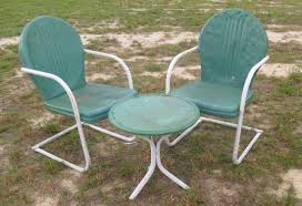 Vintage Metal Chairs And Retro Patio Tables Vintage Gliders Vintage Metal Chairs Metal Chairs Metal Outdoor Chairs