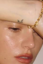 Veneda Carter Officially Launches Jewelry Line