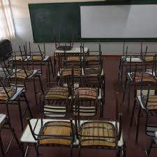 Confiamos en que las familias tendrán la oportunidad de pensar si desean llevar a sus hijos o la sesión del consejo provincial de educación pasó ayer a un cuarto intermedio y recién hoy resolvió el retorno a las clases presenciales a partir de. Coronavirus En Salta Debido Al Precipitado Aumento De Casos Se Suspende La Vuelta A Clases