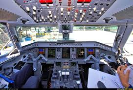 Klm Cityhopper Embraer Erj 190 190 100 Photo By Jeffrey Schafer Flight Deck Cockpit Airplane Flight