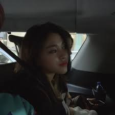 Debido a su ascendencia mixta, somi a menudo fue intimidada cuando era niña. Story Kpop On Twitter Knetz Get Confused And Discuss Is Itzy Ryujin Or The World Of The Married Actress Han Sohee The One In The Picture Https T Co H5dg2vpzo3 Https T Co Bzishubclk