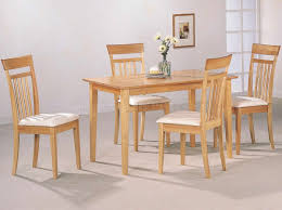 Your dining room table is the centerpiece of the room. Warm Light Maple Wood Finish Modern 5pc Casual Dining Set