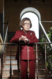 Похожие запросы для linda hunt 2018 car accident. Ncis La Star Linda Hunt Reveals When She Ll Return To The Cbs Show