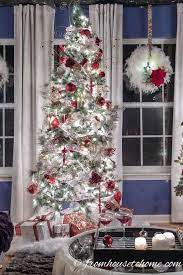 Red & gold christmas baubles; White Red And Gold Christmas Home Decor Ideas And 30 Other Christmas Decorating Ideas
