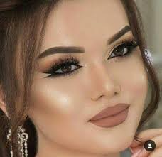 كريم bb الطبى الاصلى افضل كريم أساس سينمائي خافي العيوب ✓✓✓ فهو يعمل على  جعل البشرة تبدو بشكل ناعم وجذاب كأبطال ونجوم الأفلام السينمائية بطلاتهم  الجذابة المضيئة المميزة التي طالما حلمنا بها