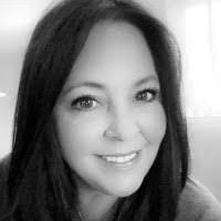 Karla Sauer's Instagram, Twitter & Facebook