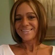 Beth Pettit's Instagram, Twitter & Facebook