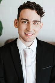 Jared Strohl's Instagram, Twitter & Facebook