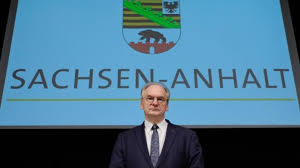 Die wahl zum europäischen parlament erfolgt alle fünf jahre, zuletzt am 26. Wahlen Magdeburg Umfrage Sieht Afd In Sachsen Anhalt Vor Der Cdu Politik Sz De