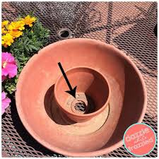 Easy Diy Umbrella Table Flower Planter Patio Table Centerpiece Flower Planters Centerpieces Outdoor