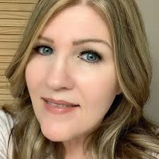 High-impact color with creamy hydration, in a shade for every mood and look.