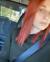 No more blond🙅🏼‍♀️ FINALLY 🙌🏻👩🏻‍🦰 #redhead #redheadgirl #greeneyes  #nomakeup