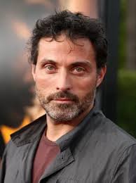 Ladda ner Rufussewell Som Greve Adhemar I "en Riddares Historia". Wallpaper 