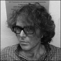 El poemario del pontevedrés Marcus Daniel Cabada ni es llano ni es circular