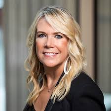 Jeanette Britton's Instagram, Twitter & Facebook