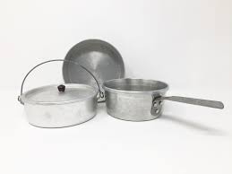 3 Piece Set Vintage Aluminum Camping Cooking Set Pots Pans Farmhouse Rustic By Lakesidevintageshop On Etsy Camping Cooking Set Cooking Set Camp Cooking