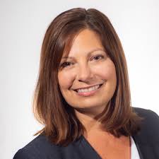 Cindy Curran's Instagram, Twitter & Facebook