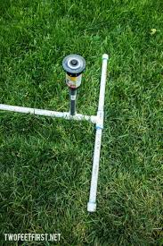 This diy sprinkler is so easy to make and you can make it on the cheap too! Diy Above Ground Sprinkler System Twofeetfirst