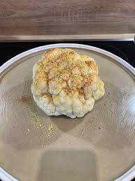 Mit dem stiel nach unten in eine bratform setzen, mit 5 esslöffeln olivenöl beträufeln. Blumenkohlbombe 1 Backofen Mareike Pampered Chef