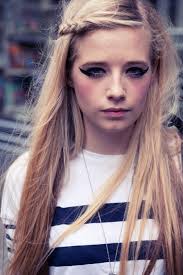 7 frisyrer till användning när du växer ut din lugg...