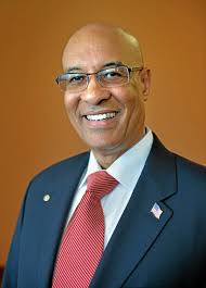 Some Torrance City Council candidates find creative ways to get message out 