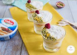 Tiramisu Mangue Noix De Coco Facile Et Gourmand Sab N Pepper Recette Tiramisu Mangue Recette Tiramisu Mangue Tiramisu Exotique