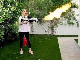Elon musk (prononcé en anglais / ˈ i ː. Elon Musk S Flamethrowers Are Already Being Misused
