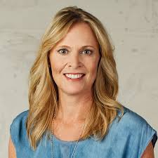 Julie Mcpherson's Instagram, Twitter & Facebook