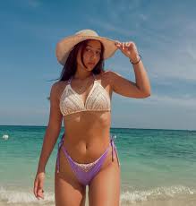 Michelle Ferraro - Free pics, galleries & more at Babepedia