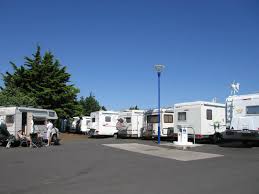 Alors découvrez la depuis votre camping en normandie ! Aire De Camping Cars Communale De Ouistreham Ouistreham Normandie Tourisme