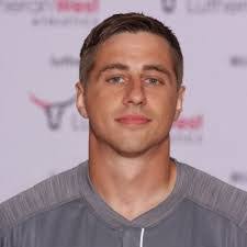 Carlton Slade's Instagram, Twitter & Facebook