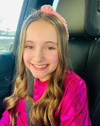 Cynthia Oldham's Instagram, Twitter & Facebook