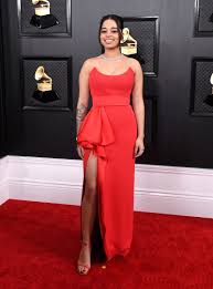 The Best Dressed Celebrities At The 2020 Grammys In 2020 Grammy Dresses Nice Dresses Young Fashion Designers