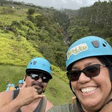 Bernard Kash's Instagram, Twitter & Facebook