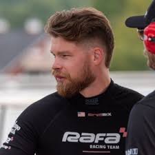 Jesse Tarver (@TarverJesse)