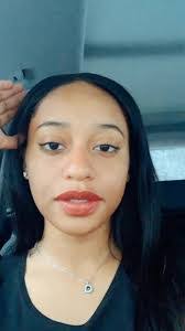 Dina Dean's Instagram, Twitter & Facebook