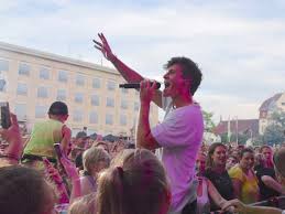 Buy wincent weiss tickets from the official ticketmaster.com site. 4 200 Lieben Wincent Weiss Singener Wochenblatt