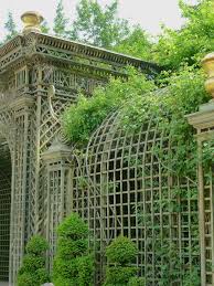 Garten Versailles In 2020 Gartengebaude Garten Gartendesign Ideen