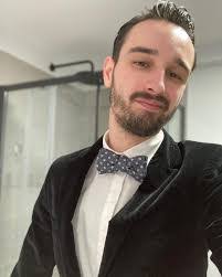 Mario Mayes's Instagram, Twitter & Facebook