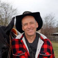 Die hundetrainerin wollte den ferkeln tricks beibringen. Bauer Sucht Frau International Kandidat Reiner Tritt In Fettnapfchen Als Er Uber Frauen Spricht Tv