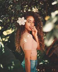15 Outdoor Portrait Photography Tips Bonus Freebies Outdoor Portrait Photography Portrait Photography Tips Photography Inspiration Portrait