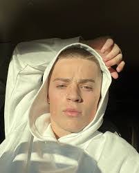 Matthew Pinkham's Instagram, Twitter & Facebook