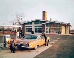 Love This Shot Classic Shell Station Architecture Classic Car Wish I Could Get Service Like This Old Gas Stations Shell Gas Station Full Service Gas Station